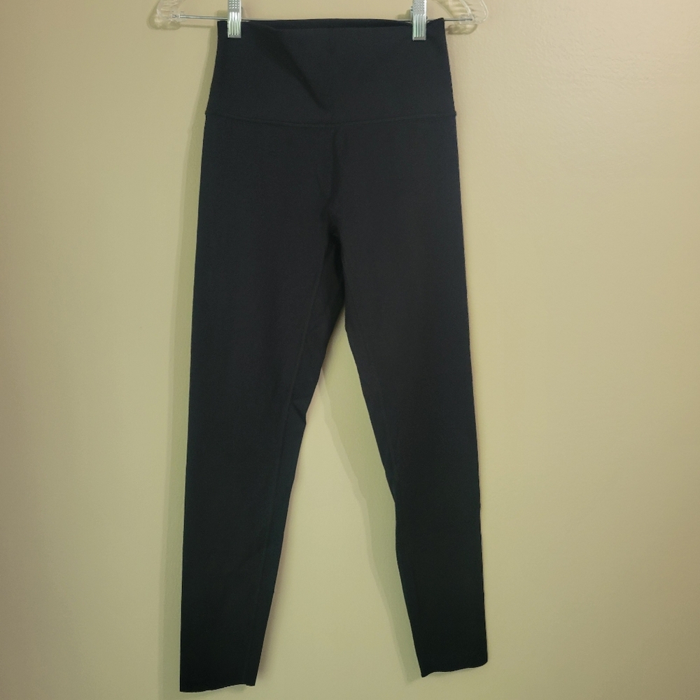 Aerie Chill and Play Leggings Size Medium Navy Blue